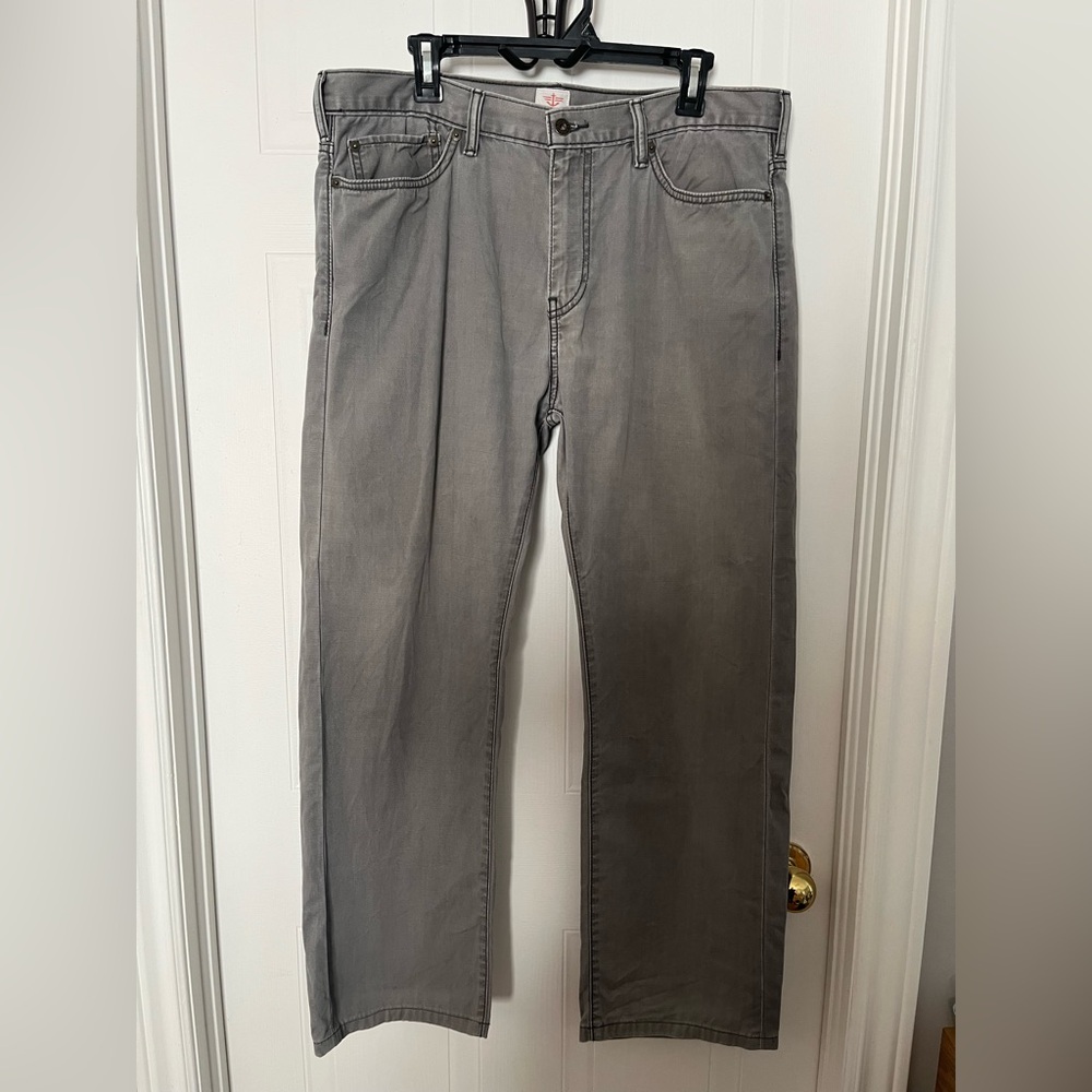 Dockers Men's Gray Slim Straight Jeans